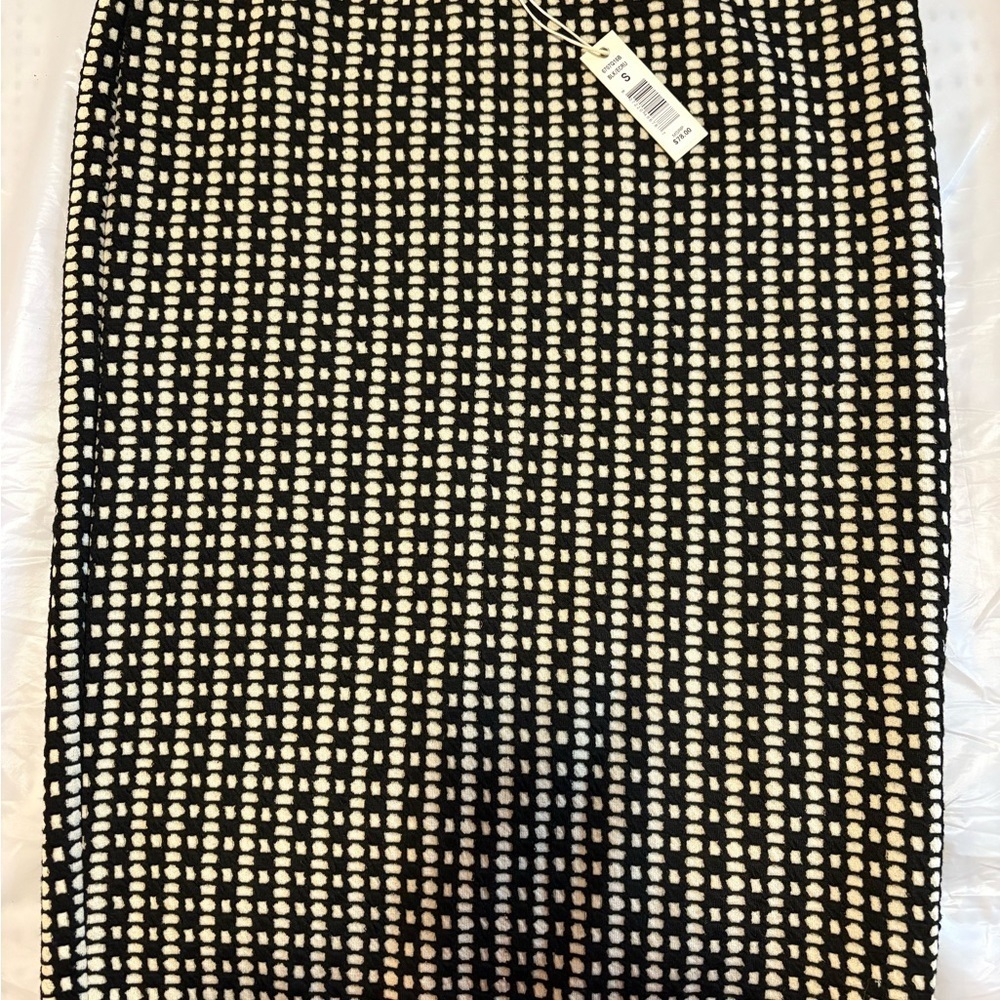 Max Studio Black and Cream Patterned Pencil Skirt